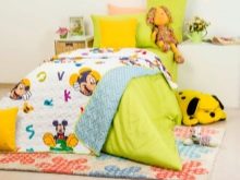 Kiválasztása egy baba ágytakaró egy ágyra egy lány számára
