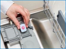 Lehetőség van egy mosogatógép megnyitására, miközben dolgozik, és hogyan kell csinálni?
