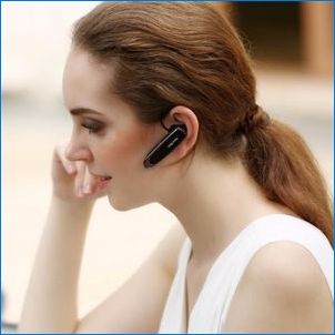 Hogyan kell csatlakoztatni a fejhallgatót a telefonhoz?