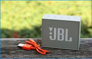 Kis hangszórók JBL: Modell áttekintése