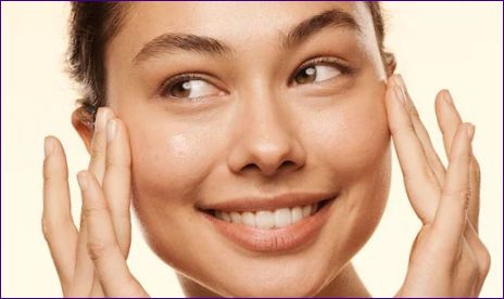 Hogyan használjuk az arcbőr hámlasztását: lépések, gyakoriság és a 3 legjobb termék áttekintése