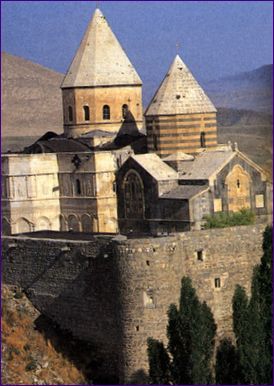 Gharre templom, Irán