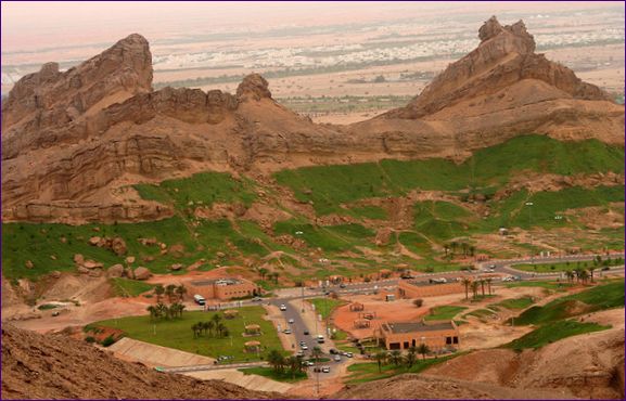Jebel Hafit hegység