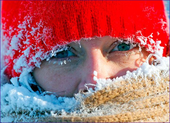 Hogyan védje bőrét a téli fagyos és szeles időjárás ellen: 18 arcvédő termék áttekintése a hideg időjárás miatt