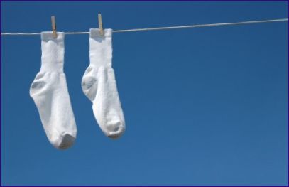 Hogyan kell mosni a fehér zoknit