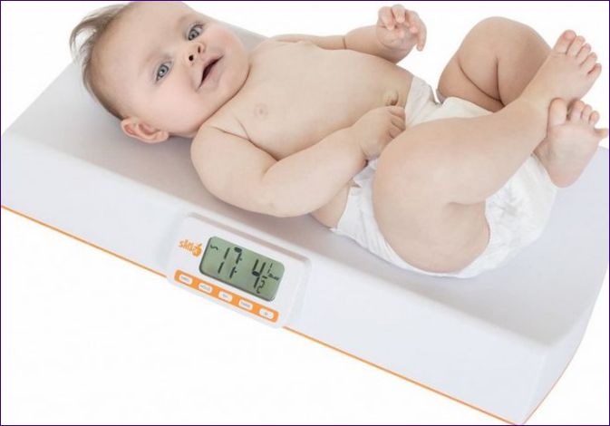 A baba súlya 5 hónapos korban: WHO normák, mit kell egy fiúnak és egy lánynak lennie